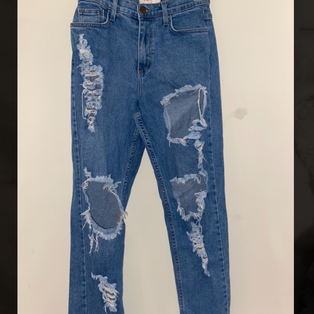 Straight leg ripped jean